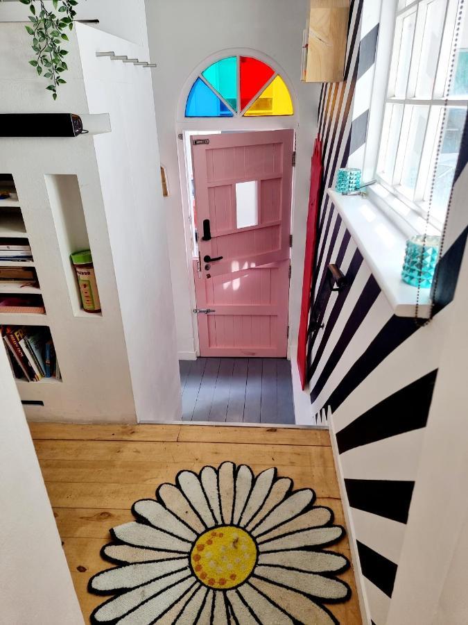 Quirky Seaside Family Cottage Walk To The Waves! Brighton Exterior photo